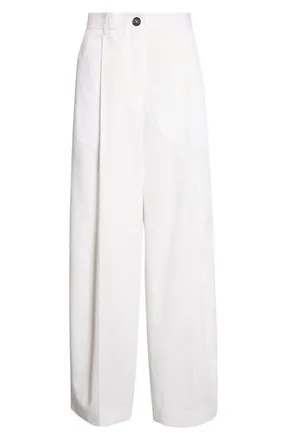 Toteme Single Pleat Organic Cotton Trousers in White at Nordstrom, Size 10 Us