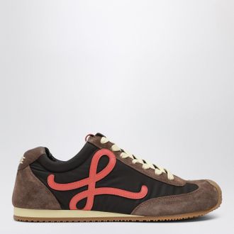 Loewe Ballet Runner 2.0 sneakers in Brown/Coral