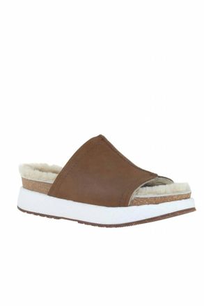 OTBT Womens Wayside Slip-On In New Tan