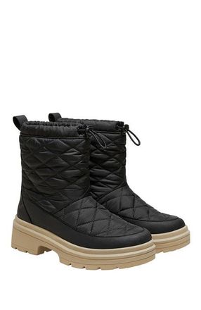 Vivaia Quilted Waterproof PufferTherm Warm Boots in Black Water Prf at Nordstrom, Size 9.5