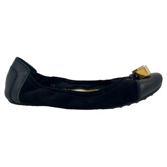 Louis Vuitton Louis Vuitton Monogram Cube Accent Ballerinas in Zwarte Su&egrave;de