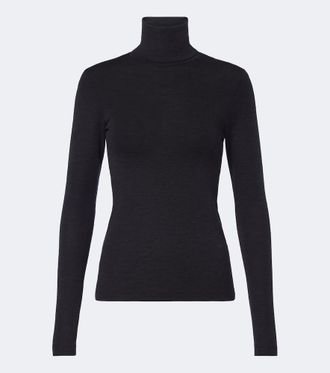 R&oacute;he R&oacute;he Knitted wool turtleneck sweater