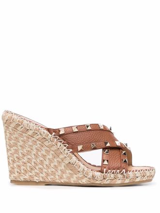Valentino Garavani Rockstud crossover straps wedge sandals - Brown