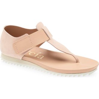 Pedro Garcia Jacqui Sandal in Shell Castoro at Nordstrom Rack, Size 38
