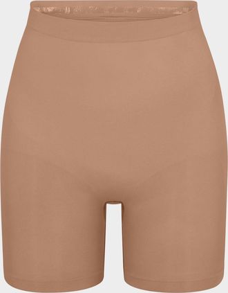 SKIMS Seamless Sculpt Mid-Thigh Shorts