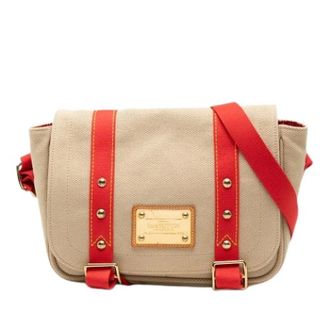 Louis Vuitton Pre-owned Cross Body Bags, female, Beige, Size: ONE SIZE Pre-owned Canvas Crossbody Bag