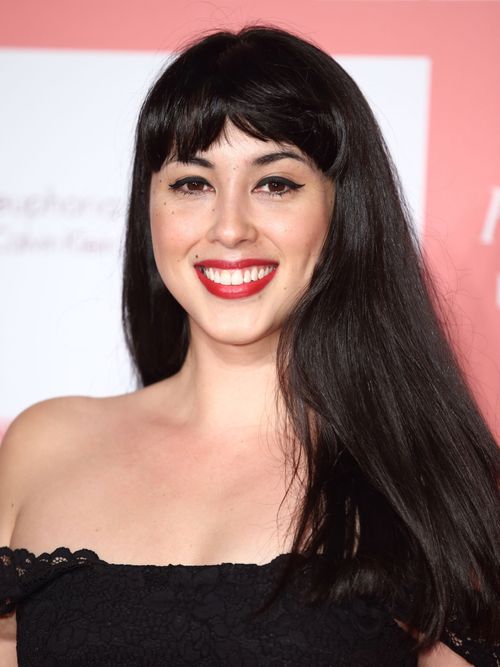 Sustainable Fashion Influencer Melissa Hemsley auf dem Red Carpet in London.