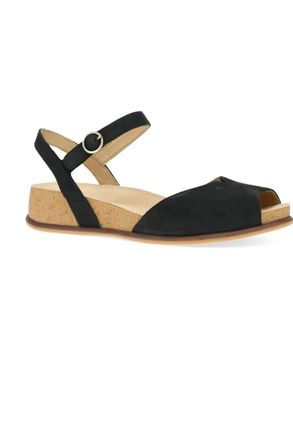 Dansko Womens Cass Sandals In Black Milled Nubuck