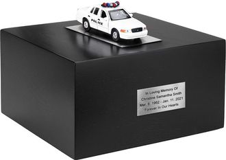 OEM Una Urna Funeraria De Madera Para Un Aficionado A Los Coches Con Un Motivo Personalizado. Una Urna De Madera Maciza, Dedicada A Los Amantes De Los Coc