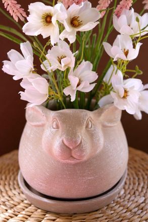 Kalalou Cement Easter Rabbit Planter