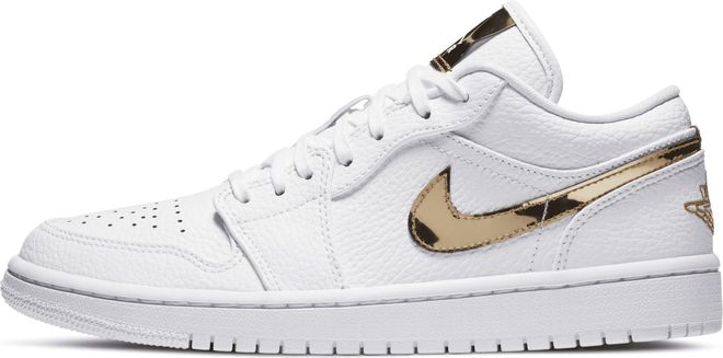 Womens Air Jordan 1 Low SE Shoes in White | CZ4776-100