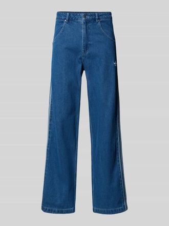 adidas Originals Regular Fit Jeans mit Label-Stitching in Jeansblau, Gr&ouml;&szlig;e 30