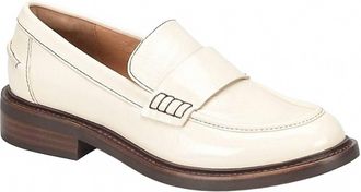 Söfft Womens Meryl Loafers In Almond