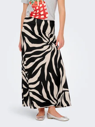 Only Maxirock ONLY ONLCHIGO SAKURA LONG SKIRT WVN, Damen, Gr. XL, schwarz aop:flower, Web, Obermaterial: 55% Viskose, 45% Nylon, bedruckt, kn&ouml;chellang, R&ouml;c