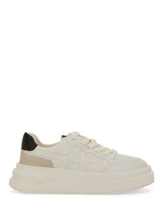 Sneakers march 23 sales