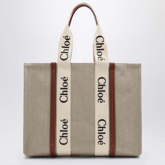 Chlo&eacute; Large Woody tote bag in beige canvas