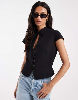 Asos Top sartoriale con apertura a goccia e colletto alla coreana-Nero