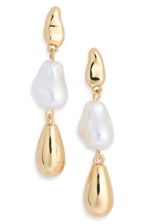 Nordstrom Rack Faux Pearl Drop Earrings in White- Gold at Nordstrom Rack
