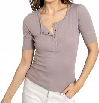 bobi Fitted Henley Top In Mushroom