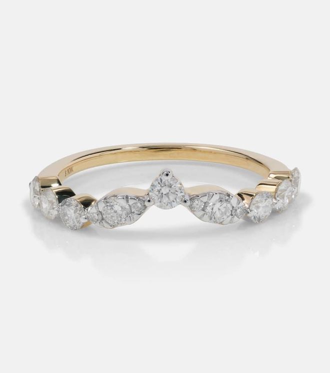 Muse Tiara 10kt gold ring with diamonds