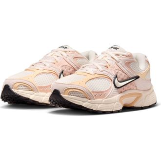 Nike V5 RNR Sneaker in Chalk/Clay Red/Arctic Orange at Nordstrom Rack, Size 10.5
