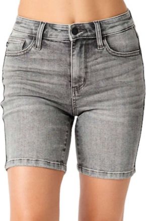 Judy Blue Mid Rise Contrast Wash Bermuda Shorts In Grey