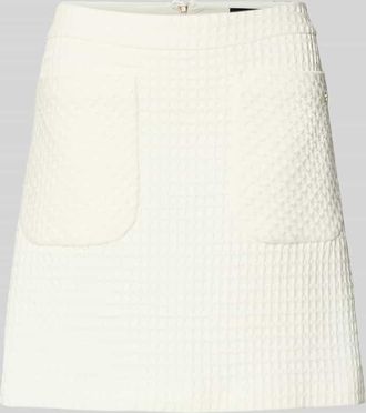 Marc Cain Minirock aus Baumwoll-Mix mit Strukturmuster in Offwhite, Gr&ouml;&szlig;e 34