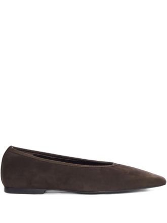 Toteme Minimalist suede pointed-toe flats - women - Sheepskin/Calf Leather/Lamb Skin - 36 - Brown