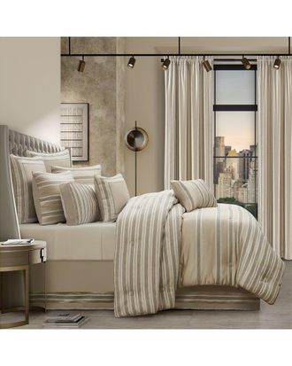 J. Queen New York 4Pc Comforter Set