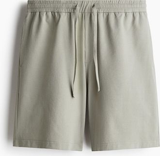 H&M Shorts in Relaxed Fit - Green