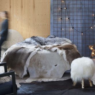 Berkfield Home Real Cow Hide Rug Brown & White 150x170 cm | Size: 100 cm diameter