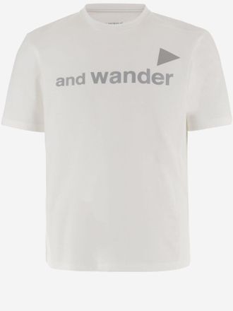 And Wander katoenen T-shirt met logo opschrift