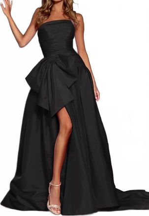 Sherri Hill Dramatic Oversized Bow Gown In Black