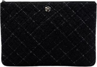 Chanel Pre-owned Clutches, female, Black, Size: ONE SIZE Pre-owned Quilted Tweed Lambskin Clutch