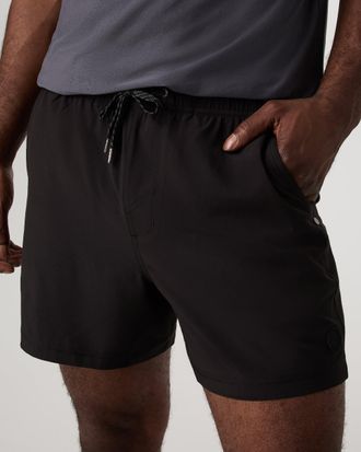 Vuori Clothing Kore Shorts Lined 5 | Black Tonal | XS, Size Extra Small