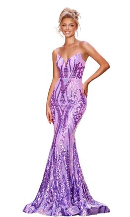 Portia & Scarlett Mermaid Sweetheart Maxi Dress In Lilac