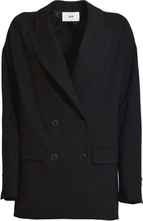 SOLOTRE Tailored Black Jacket With Classic Collar And Clean Lines
