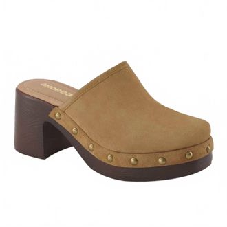 Andrea Womens Heeled Moccasin Clogs In Honey