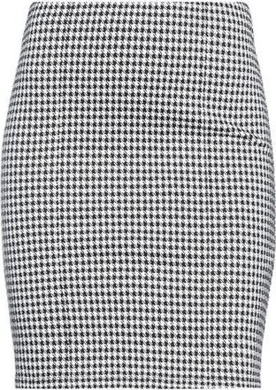 Patrizia Pepe BOTTOMWEAR - Mini skirts sur YOOX.COM