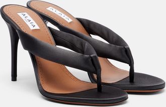 Alaia Ala&iuml;a Padded thong sandals