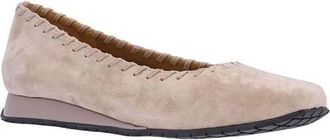L'Amour Des Pieds Womens Tiffanie Mini Wedge Flats In Taupe