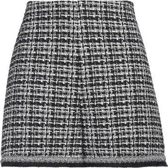 Moncler PARTES DE ABAJO - Pantalones cortos y bermudas en YOOX.COM