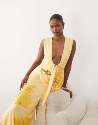 Asos Vestito lungo giallo a fiori drappeggiato con scollo profondo e dettaglio stile sciarpa-Multi