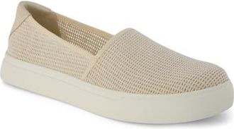 Toms Kameron Slip-On Sneaker in Beige/Khaki at Nordstrom, Size 5.5