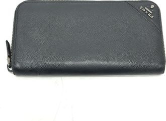 Prada Black Saffiano Long Wallet (Bi-Fold) (Pre-Owned)