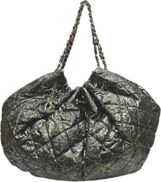 Chanel Pre-owned Bucket Bags, female, Black, Size: ONE SIZE Pre-owned Melrose Nylon Shoulder Bag