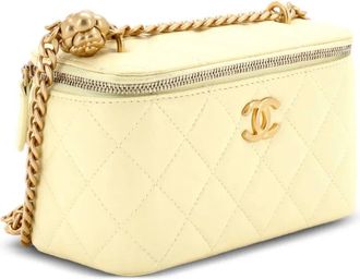 Chanel Sweet Camellia Vanity Case with Chain Quilted Lambskin Small crossbody bag - Geel