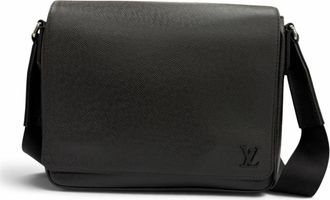 Louis Vuitton Black Taiga Leather Shoulder Bag (Pre-Owned)