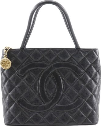 Chanel Matelasse Black Grained Calfskin Tote Bag (Pre-Owned)