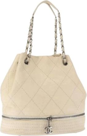 Chanel Pre-owned Bucket Bags, female, Beige, Size: ONE SIZE Pre-owned Leather Bucket Bag